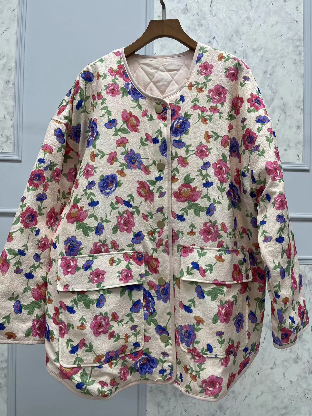 ATELIER | CHAQUETA ACOLCHADA FLORAL