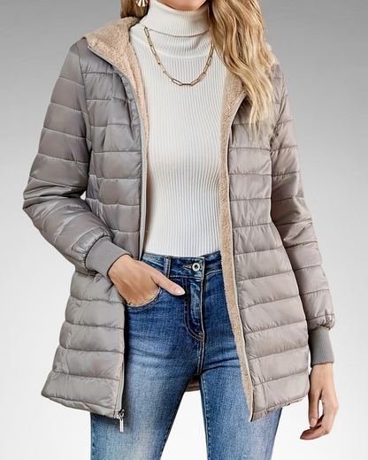 ENRICA | ABRIGO PLUMAS CON BORREGUITO