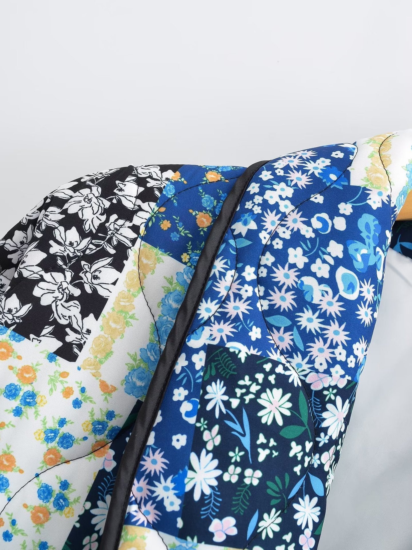 HARMONY | CHAQUETA ACOLCHADA PARCHES