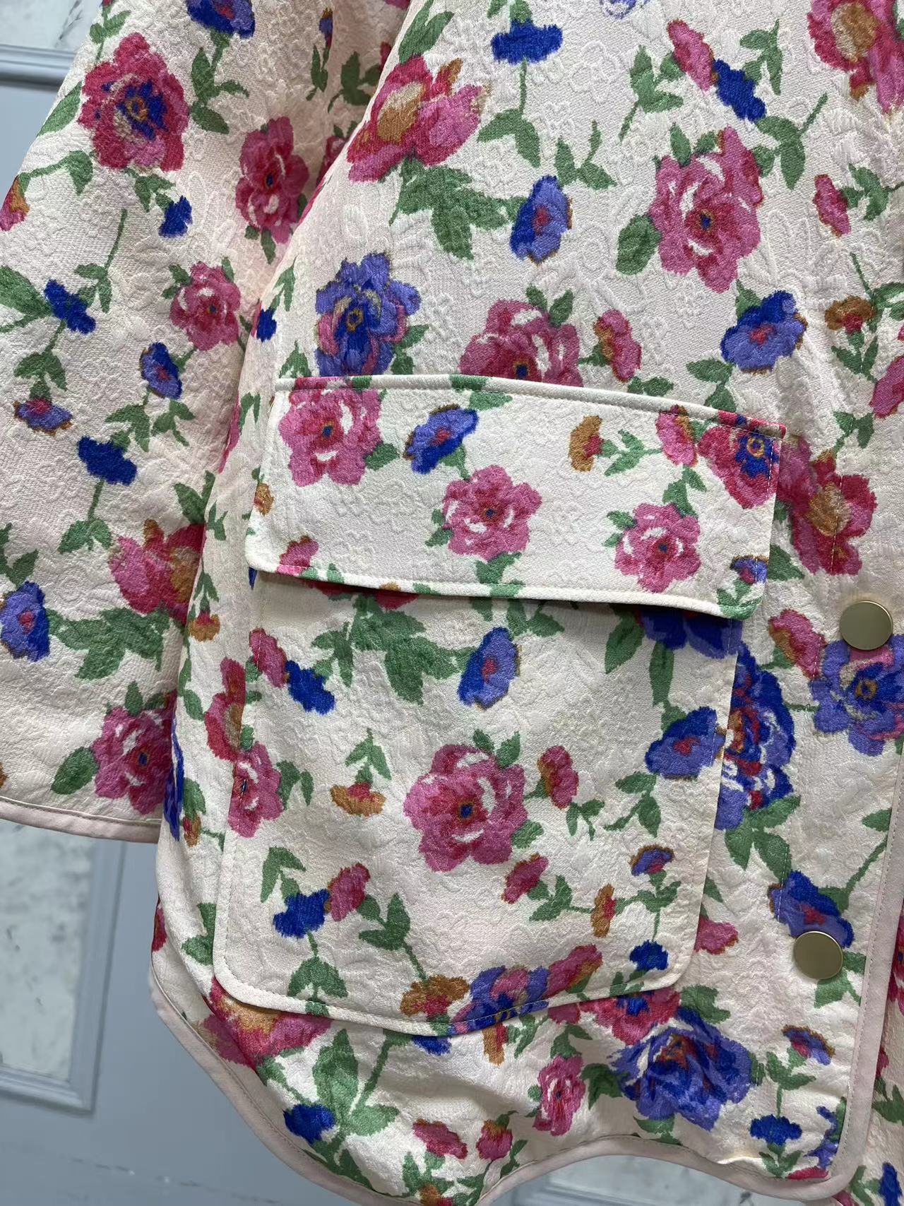 ATELIER | CHAQUETA ACOLCHADA FLORAL