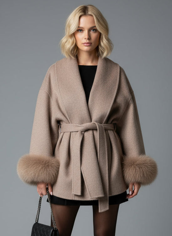 CARMELA| ABRIGO DE LANA CON PUÑOS DE PELUCHE
