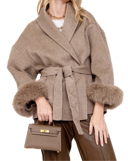 CARMELA| ABRIGO DE LANA CON PUÑOS DE PELUCHE